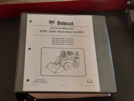 Bobcat S250, S300 Skid-Steer Loader Service Manual, 6904158 (1-0