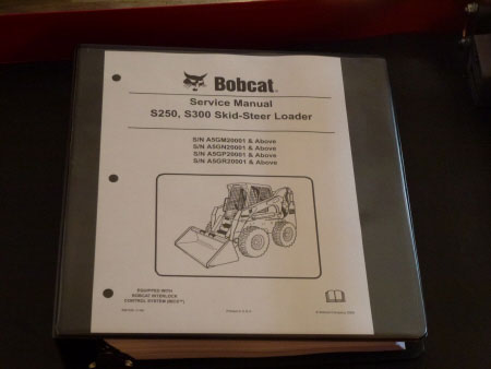 Bobcat S250, S300 Skid-Steer Loader Service Manual, 6987039 (7-0