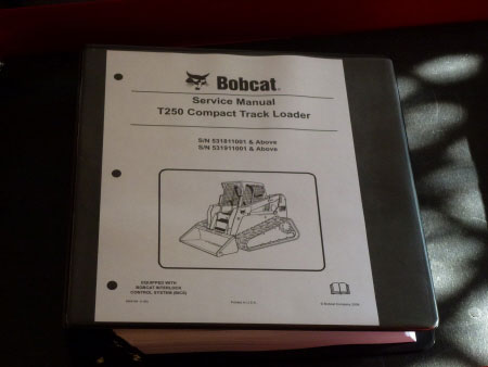 Bobcat T250 Compact Track Loader Service Manual, 6904164  (1-08)