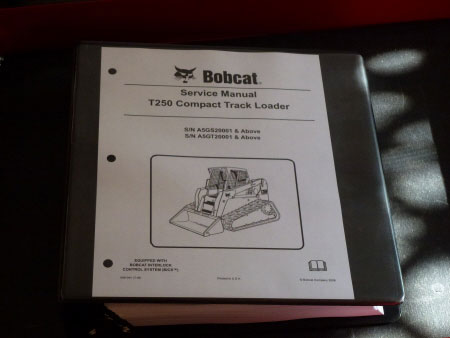 Bobcat T250 Compact Track Loader Service Manual, 6987044 (7-08)